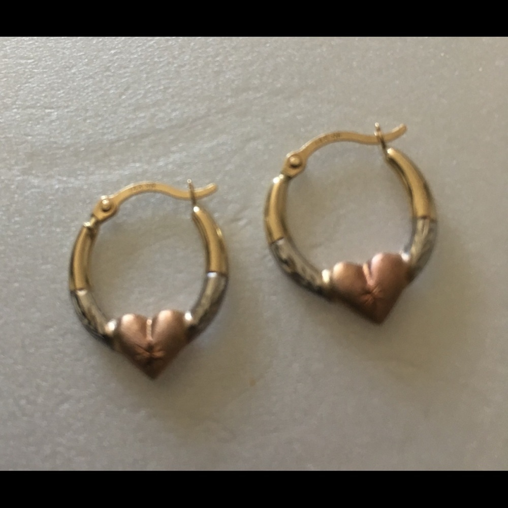🌹SOLD 🌹14kt tri color heart earrings